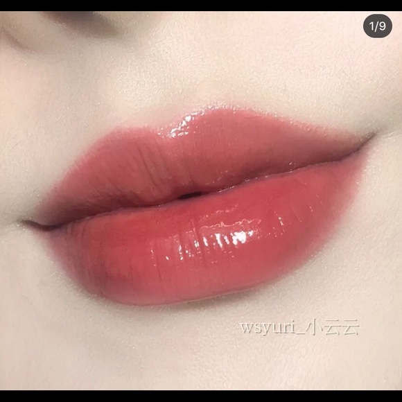 Lipstick - Picture 5 of 5